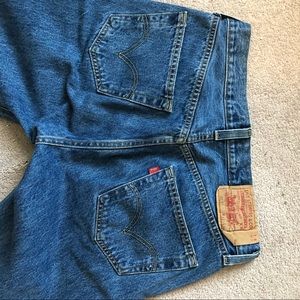 levi’s 501 blue jeans
